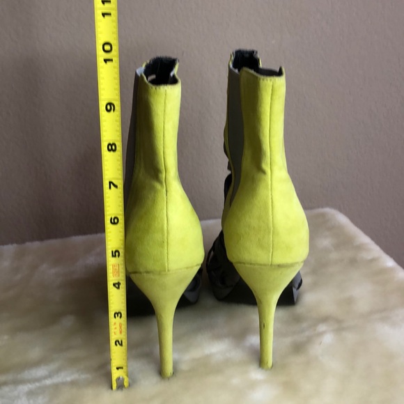 Paper Fox Bootie - Picture 2 of 3